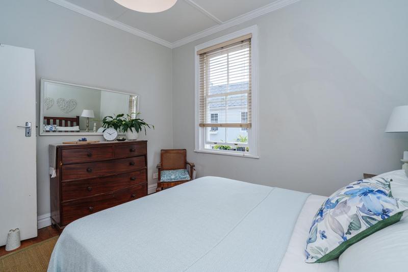 2 Bedroom Property for Sale in Wynberg Upper Western Cape